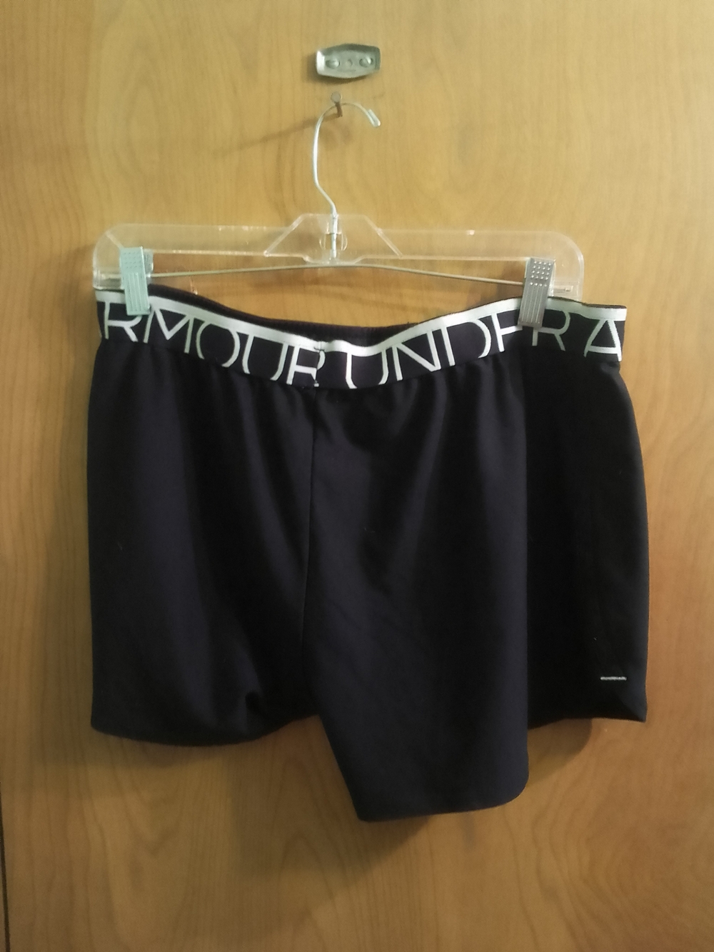 Under Armour Women’s Black Loose Heat Gear Size Large Athletic Shorts - Picture 5 of 9